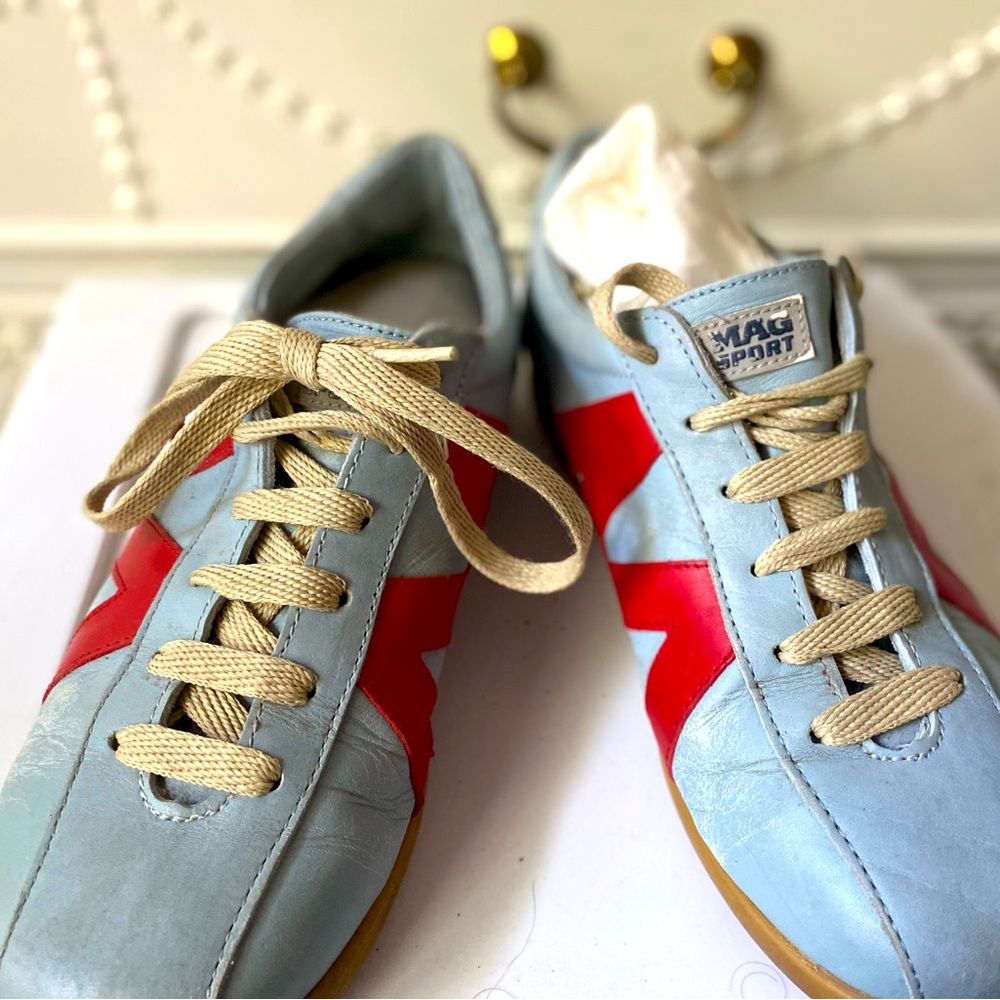 MAG sport dutch brand made leather comfy shoes. Size 40